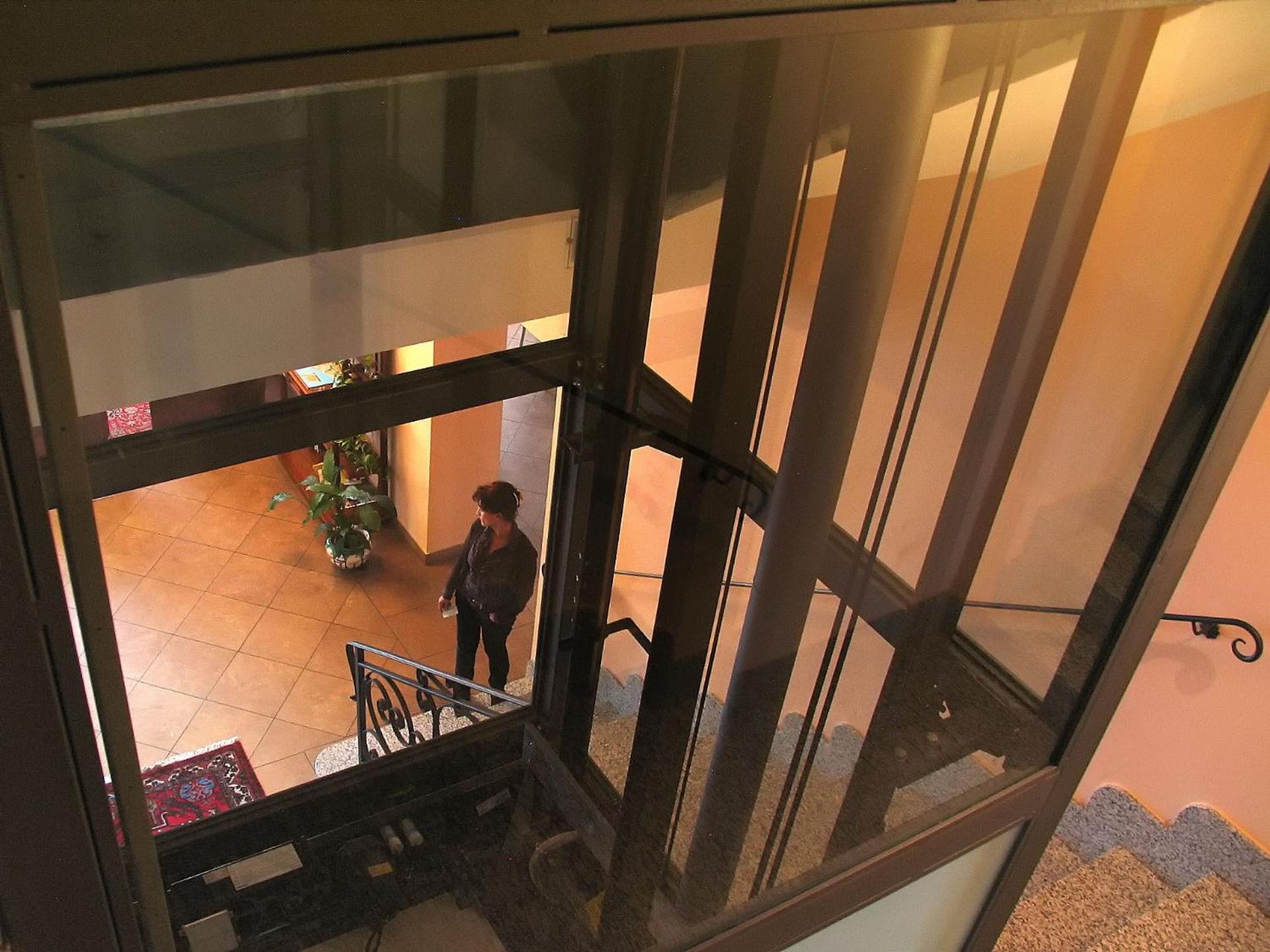 Hotel Stazione Ливорно Экстерьер фото